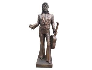 Cast bronze life size musician for garden decoration