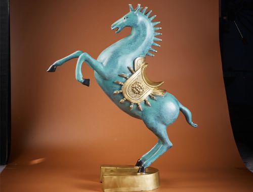 Cast bronze horses for indoors decoration