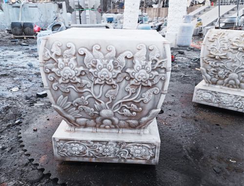 Hand carved antique effect stone pedestal for garden decoration